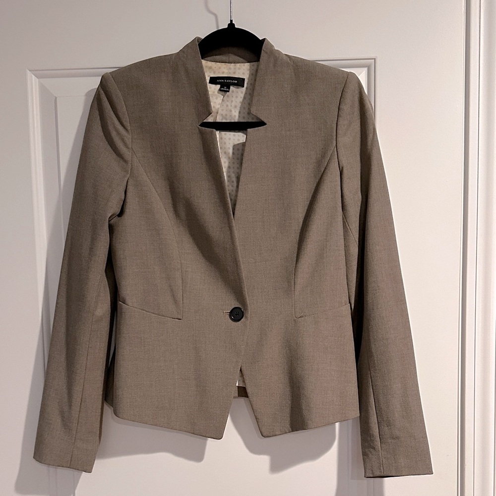 Ann Taylor Dress Suit Set with Classic Beige Blazer